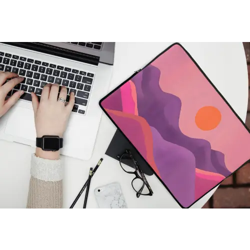 Zon - Heuvels - Paars - Abstract laptophoes neopreen klein -bureau
