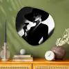Vrouw - Wijn - Chic Wandcirkel Organisch Plexiglas middel -sfeer2