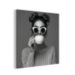 Vrouw - Koffie - Zwart - Wit aluminium wit klein -3d