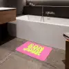 Bonjour - Roze - Fel groen Badmat klein -sfeer3