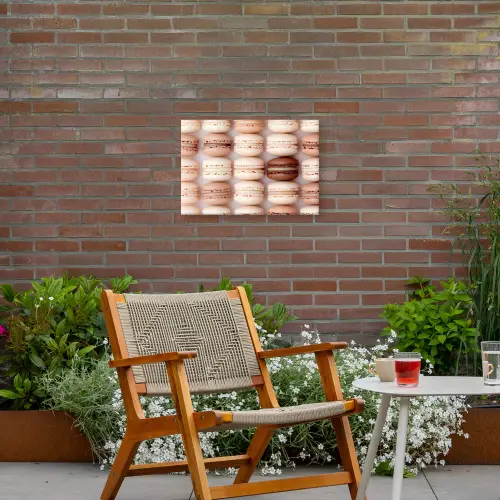 Macarons - Beige - Bruin Tuinposter op houten frame 2 cm dik klein -sfeer3