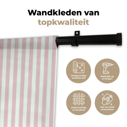 Focus on the good - Strepen - Roze - Smiley Wandkleed katoen klein -sfeer2