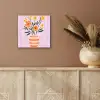 Vaas - Gestreept - Bloemen - Oranje aluminium wit klein -sfeer4