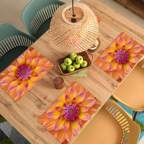 Dahlia - Bloem - Oranje Placemat vinyl groot -zzsfeer5_Kitchenyeah-website