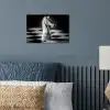 Paard - Hout - Schaalbord - Zwart poster papier klein -sfeer2