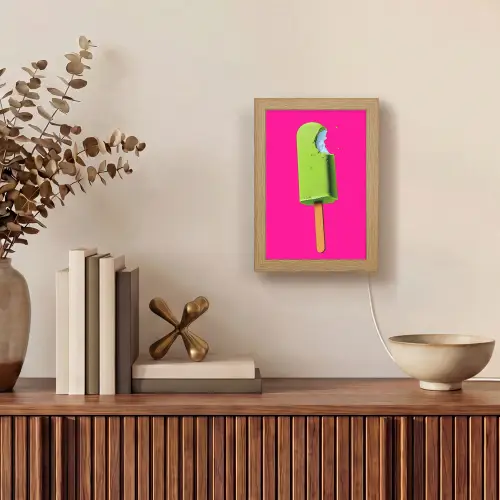 Ijsje - Stokje - Minimalistisch - Groen Light Box met kabel (Tafellamp) klein -sfeer2