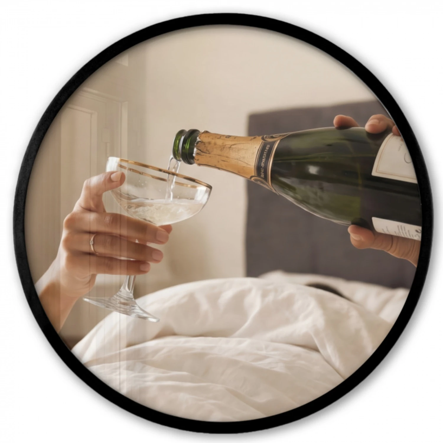 Champagne - Bed - Bubbels Fotolijst rond zonder passe partout klein -3d