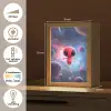 Buitenaards wezen - Rood - Planeten Light Box met kabel klein -USP_NL