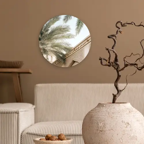 Gebouw - Palmbomen - Beige - Zon Wandcirkel plexiglas klein -sfeer1