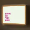 Focus on the good - Beige - Roze Light Box met batterij (Wandlamp) middel -z3d_website