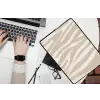 Zebraprint - Beige - Wit - Dierenprint laptophoes neopreen klein -bureau