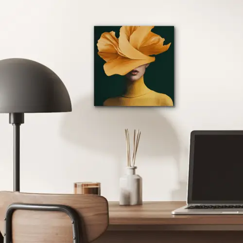 Vrouw - Hoed - Geel aluminium wit klein -sfeer5