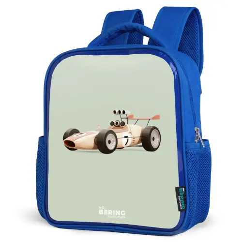 Beige retro raceauto op groen achtergrond Kinderrugzak - Blauw middel -schuin