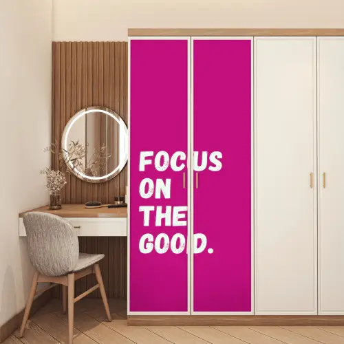 Focus on the good - Roze - Simple deurposter klein -sfeer3