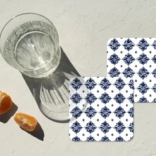 Tegelmotief - Blauw - Wit - Bloem onderzetter kurk middel 366 -sfeer4