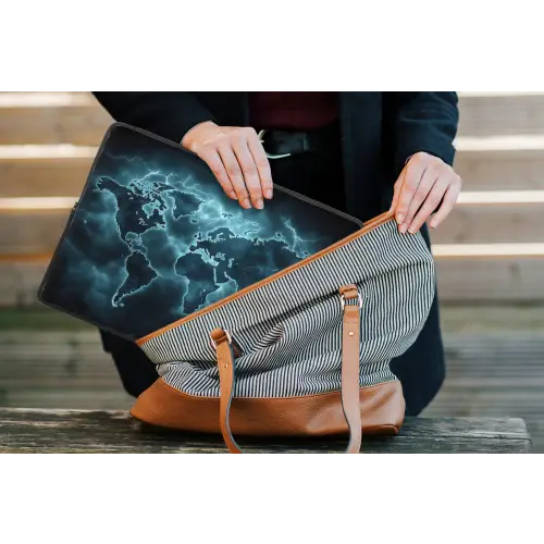 Wereldkaart - Bliksem - Blauw laptophoes neopreen klein -tas