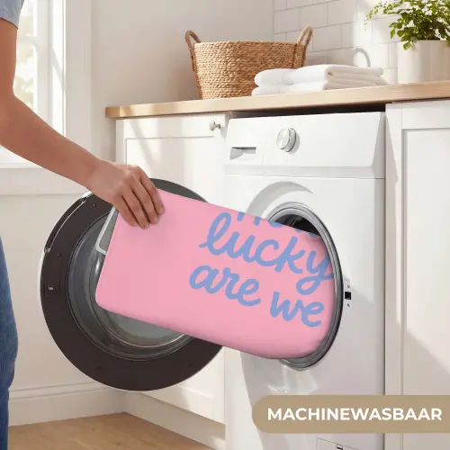 How lucky are we - Klavervier - Roze - Blauw Badmat klein -USP_WasbaarNL