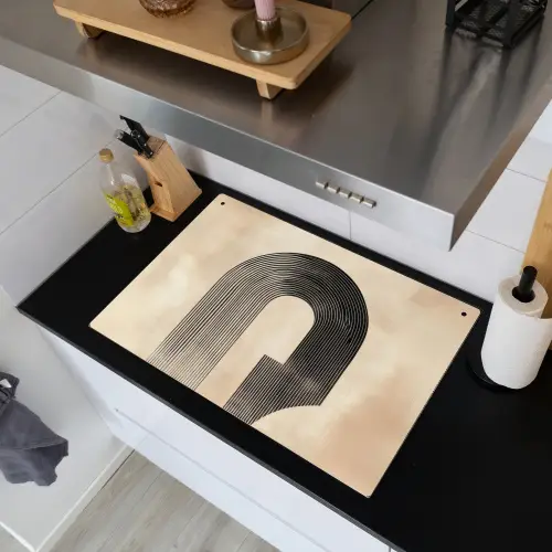 Boog -  Strepen - Minimalistisch - Zwart Inductie beschemer met haakjes klein -sfeer1