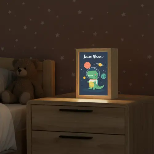 Dino - Ruimtepak - Planeten Light Box met kabel (Kinderlampje) klein -sfeer1_kind