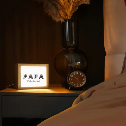 upload-69d8e362b023c-papa-duits Light Box met kabel (Tafellamp) klein -sfeer1