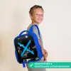 Felblauwe kruis in een nachtelijke scène Kinderrugzak - Blauw middel -sfeer3_NL