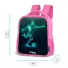 Voetballer trapt met kracht in digitale vorm Kinderrugzak - Roze middel -productfoto_formaten