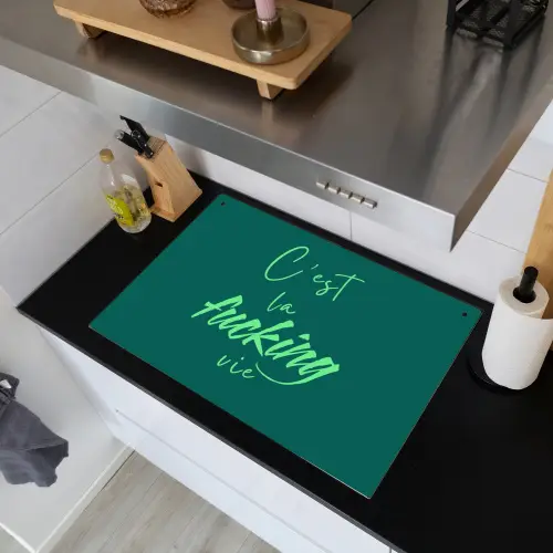c'est la fucking vie - Groen - Handgeschreven Inductie beschemer met haakjes klein -sfeer1