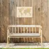 Wereldkaart - Realistisch - Beige Tuinposter op houten frame 2 cm dik klein -sfeer4