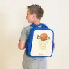 Basketbal in neutrale kleuren Kinderrugzak - Blauw middel -sfeer2