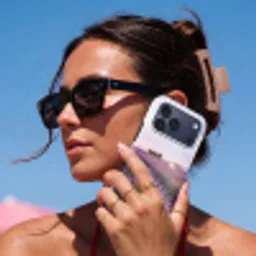 Lavendel - Landschap - Sereen - Paars Toughcase MagSafe Apple iPhone 17 Pro Max klein -Sfeer2V
