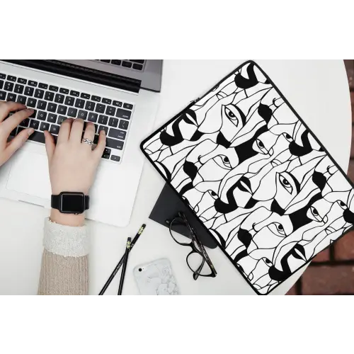 Lijnen - Gezichten - Zwart - Wit laptophoes neopreen klein 279 -bureau