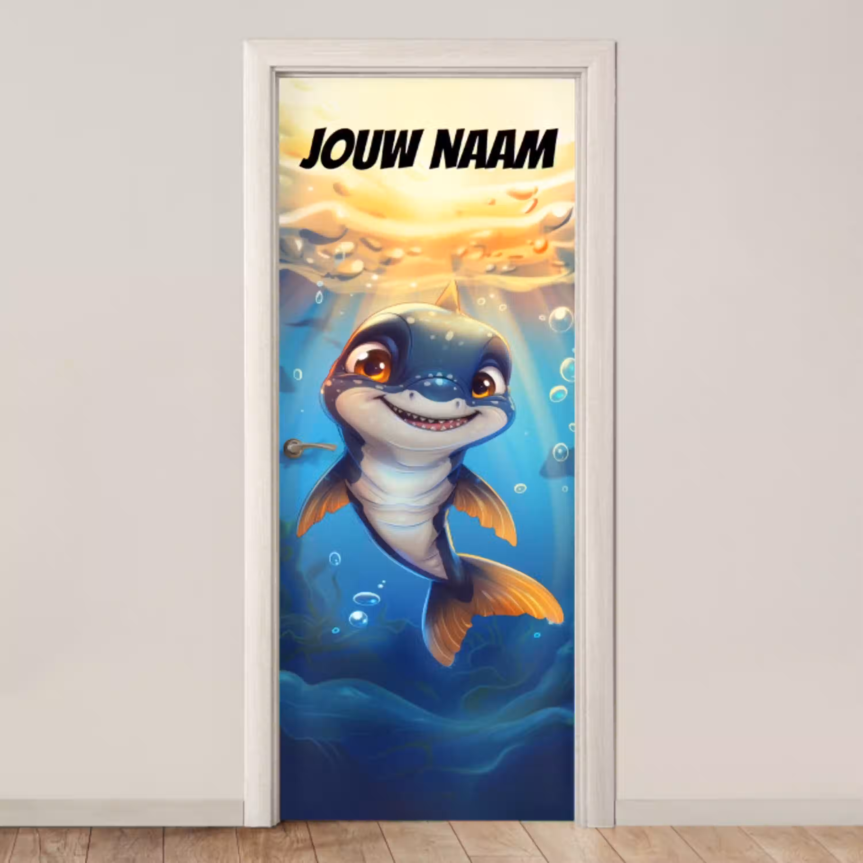 Vrolijke dolfijn onder water met de tekst “Deze kamer is van: jouw naam”. deurposter klein -3d_beige