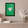 Groen - Hart - Minimalistisch - Valentijn fotolijst zwart zonder passe partout klein -sfeer5
