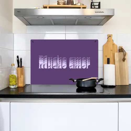 Mucho amor - Paars - Grafisch Inductie beschemer met haakjes klein -sfeer2