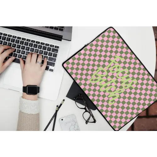 Focus - Vakken - Roze laptophoes neopreen klein -bureau