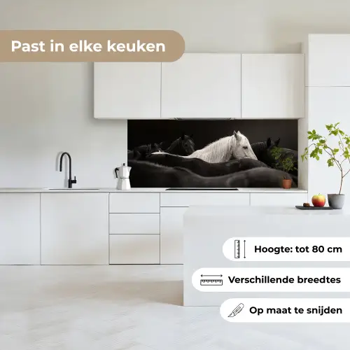 Paarden - Zwart - Wit - Kudde keuken achterwand 2 middel -sfeer4_NL