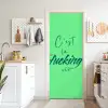 c'est la fucking vie - Groen - Penseelstijl deurposter klein -sfeer5
