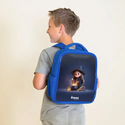 Betoverend meisje met ketel Kinderrugzak - Blauw middel -sfeer2
