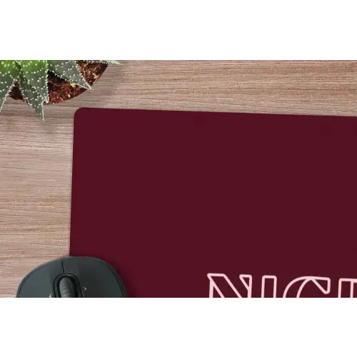 Bordeaux - Nice - minimalistisch muismat rubber klein -closeup