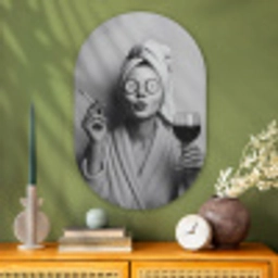 Vrouw - Masker - Wijn - Sigaret Wandcirkel Ovaal Glas middel -sfeer2