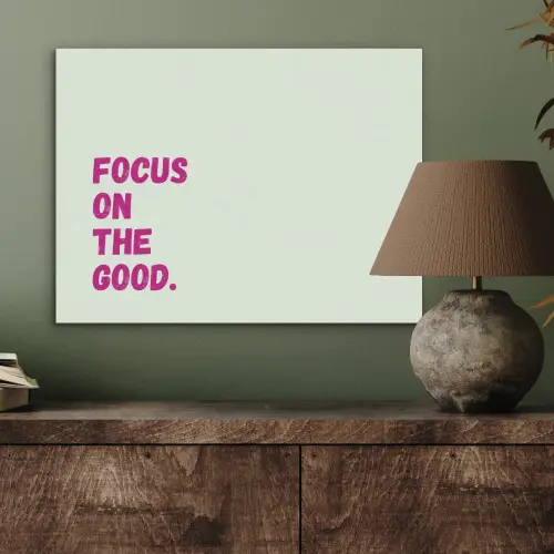 Focus on the good - Beige - Roze PET vilt klein -sfeer2