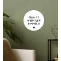 Spreuken - Quotes - Geluk zit in een klein rompertje Wandcirkel behangsticker klein -sfeer2