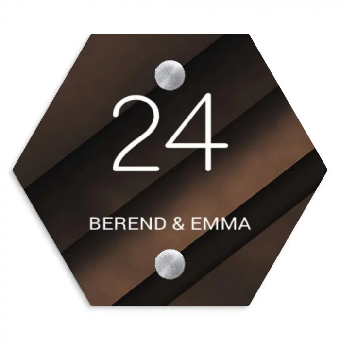 Bruine diagonale banen - Klassiek Naambord Hexagon klein -3d