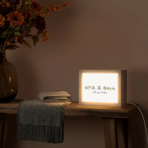 Opa & Oma - Lettercollage Light Box met kabel (Tafellamp) klein -sfeer4