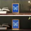 Vlinder - Wit - Getekend - Stippen Light Box met kabel (Tafellamp) klein -sfeer3