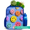 Een speels en kunstzinnig patroon van kleurrijke smileys Kinderrugzak - Blauw middel -inhoud_NL