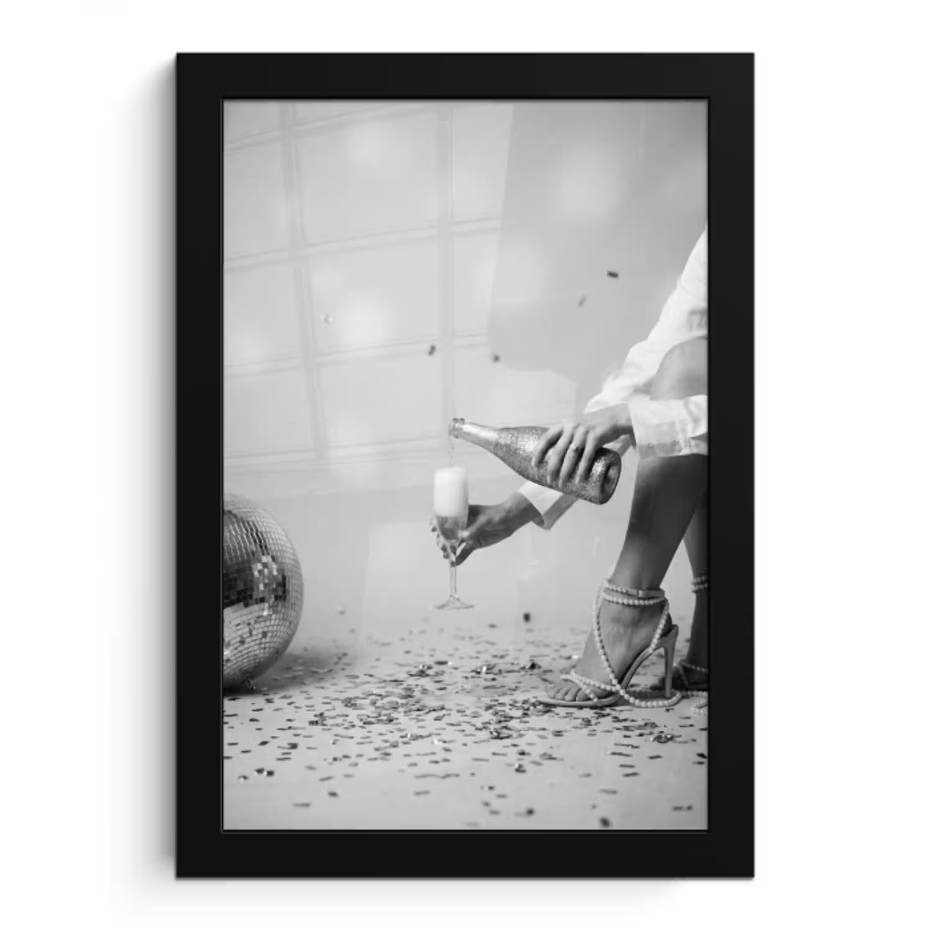 Feestelijk - Champagne - Discobal fotolijst zwart zonder passe partout klein -3d