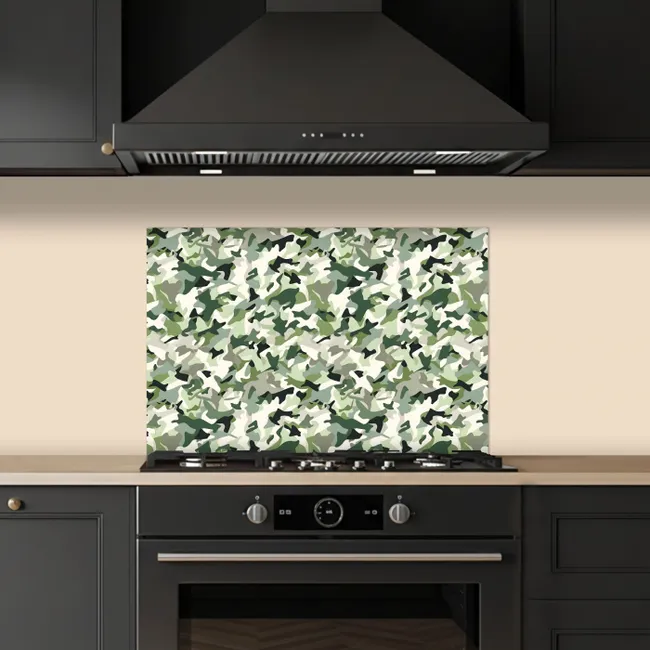 Abstract - Camouflage - Groen keuken achterwand spatscherm klein 900 -sfeer1