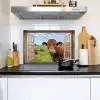 Doorkijk - Koe - Weiland - Landschap - Dieren Inductie beschemer met haakjes klein -sfeer2