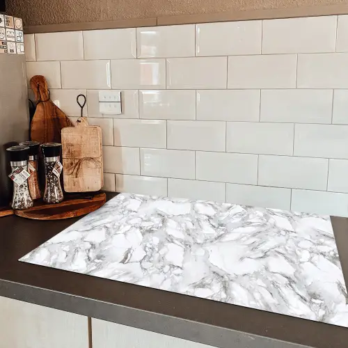 Marmer - Gelaagd - Brekend - Grijsstructuur Inductie beschermer vinyl 3mm klein 276 -sfeer3